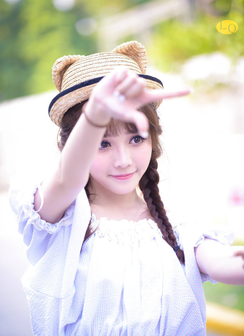 “叛主之贼？”刘璝冷笑的看着刘璋：“我为你鞍前马后二十年，你却趁我不在，私通我妻子，更要暗谋害我，还问我为何纠缠不休，子度可以作证。”
